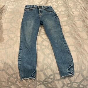 Good American skinny jeans, size 2/26. Barely worn
